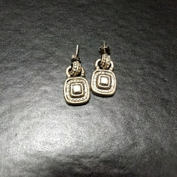 Jewelry - **Sale** Silver tone earrings